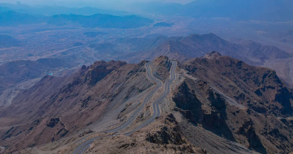 A Guide to the Al Hada Mountain Road