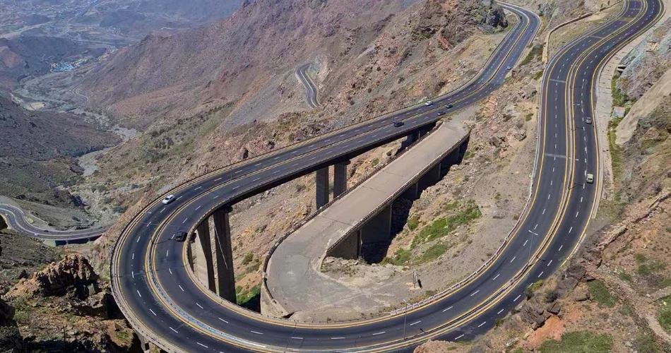 A Guide to the Al Hada Mountain Road