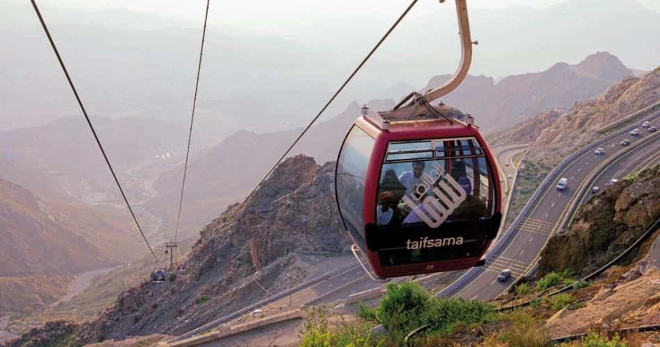 A Guide to the Al Hada Mountain Road